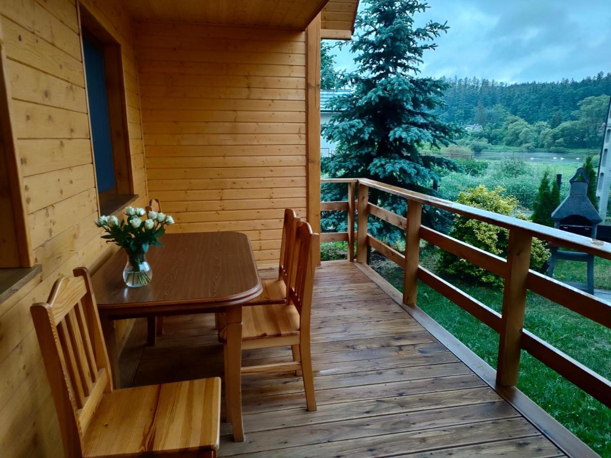 Domki I Pokoje U Borsa Lesko Exteriör bild
